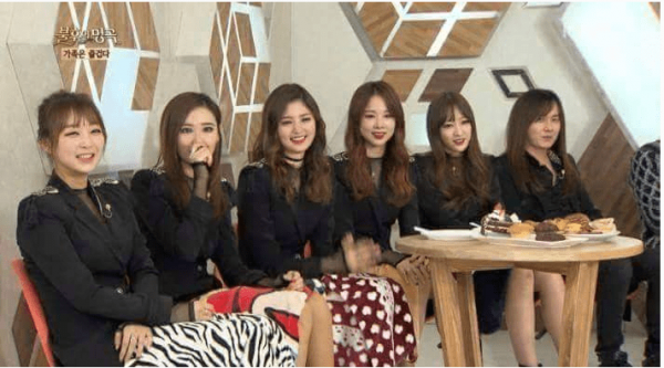 잠깐...우리중에 스파이가 있는거 같다...