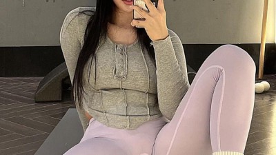 자세가 야한 헬스녀들 셀카