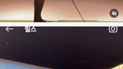 진짜 골프 레슨을 이런 복장으로 할까요?