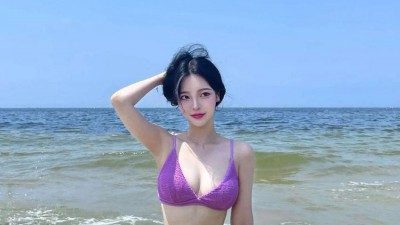 물을 좋아하는 인싸녀 몸스타그램