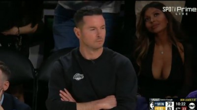 NBA 관중 누나 의상 레전드