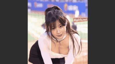 역대급 노출을 해버린 이ㅈ은치어리더