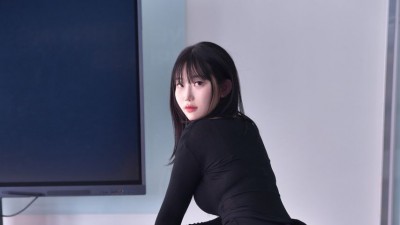 이젠 얼굴도 당당하게 까는 하체 甲 신나린