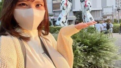 와... 건담 크기 웅장한거 보소.....