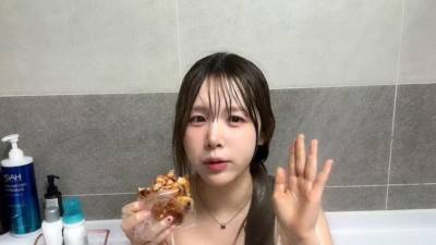 샤워하는 앵지 모음.. jpg