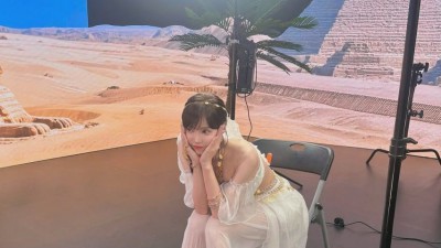 체급의 F컵 겨우디 공주 코스프레