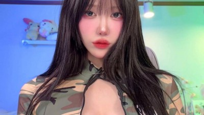 미드가 빵빵한 여캠