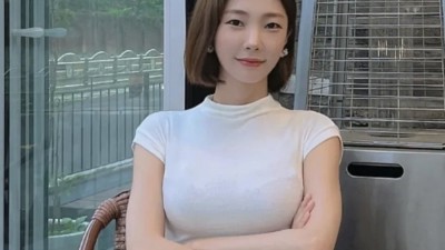 묵직함이 남다른 권민정 아나운서 몸매