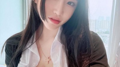 셔츠 단추 풀어준 하리미